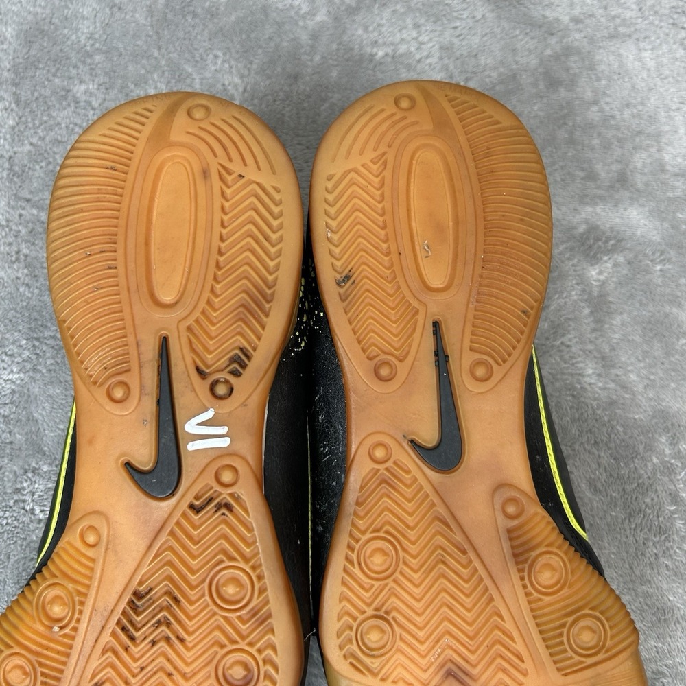 Nike Tiempo Rio II Indoor Soccer Shoes Men's Size US 8.5 Black Green 631523-007 - Picture 14 of 16